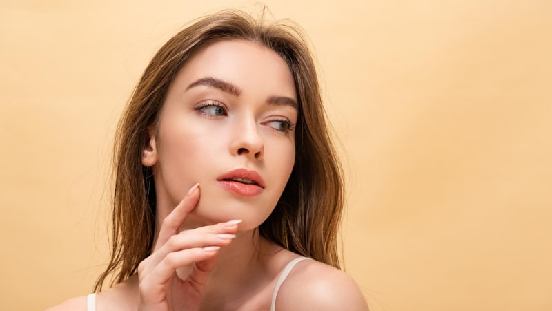 Aumento de Pómulos con Ácido Hialurónico