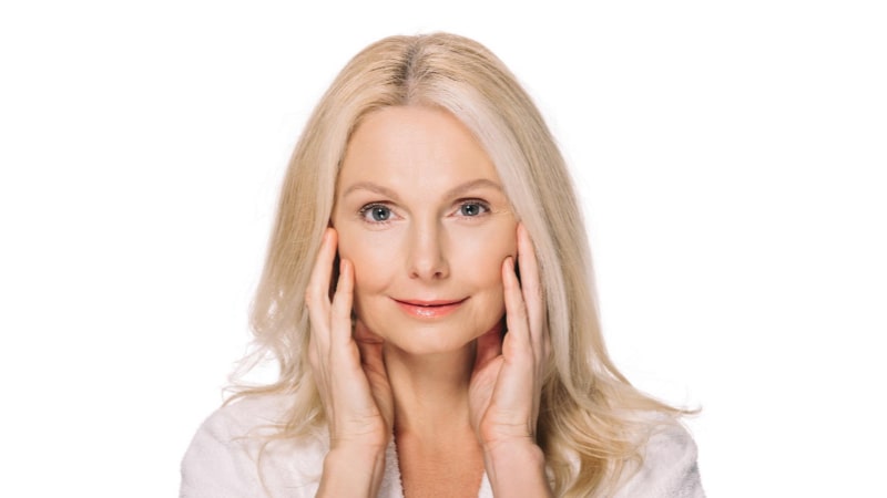 Aumento de Pómulos con Ácido Hialurónico